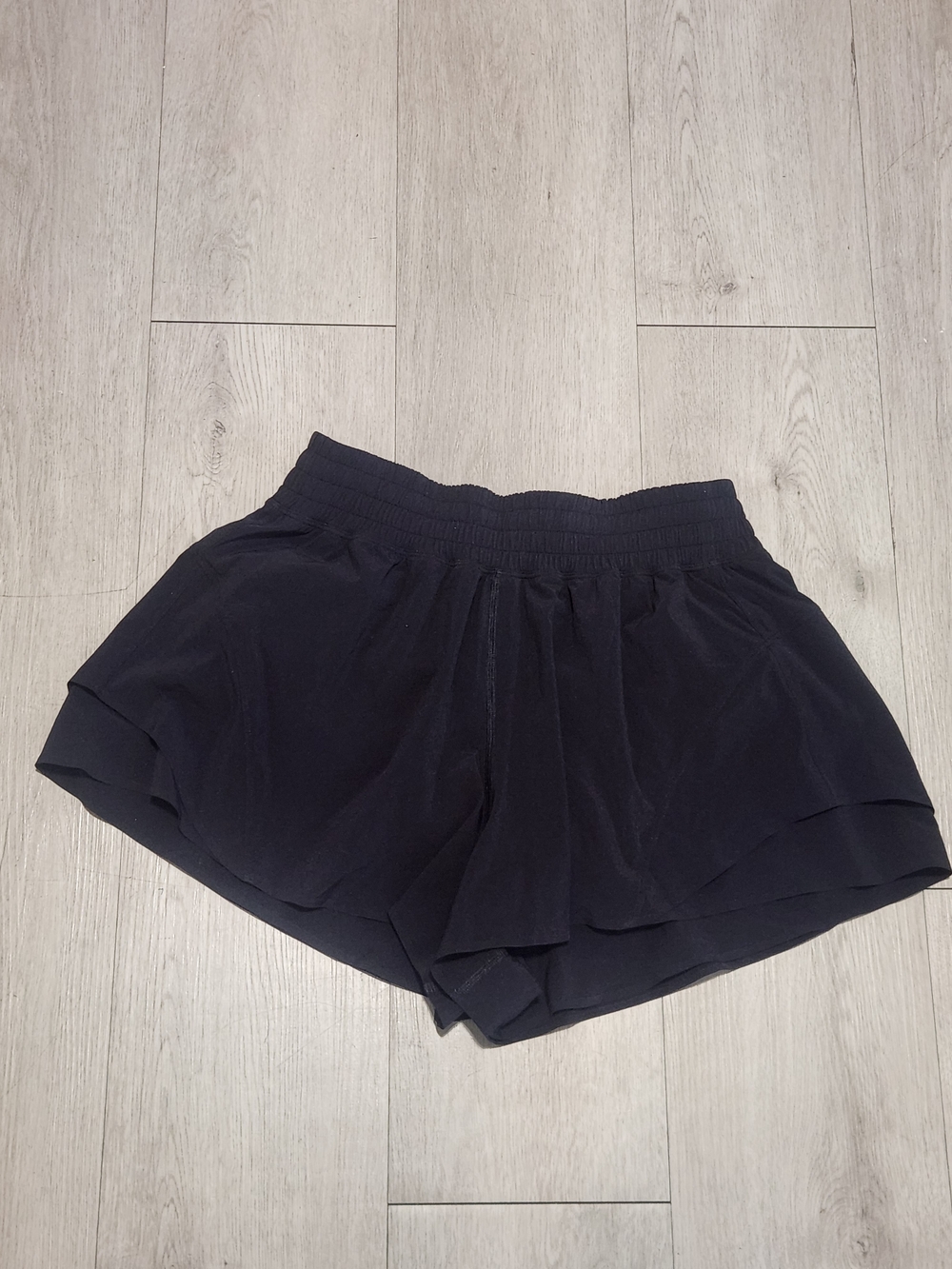 Lululemon Black Flowy Skort Shorts Smocked High Rise - Picture 3 of 5